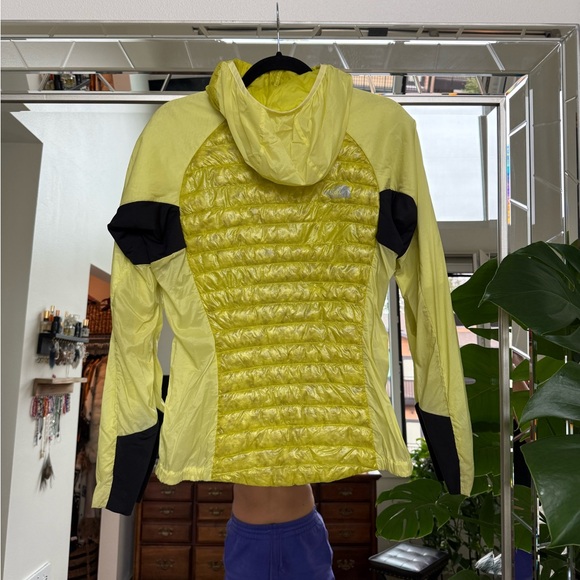 North Face Summit Series Running Jacket - Picture 2 of 6